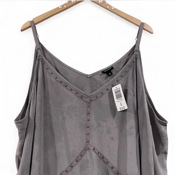 Torrid Grey Challis Studded Swing Cami Plus Size 5X 28W Soft Goth Indie Sleaze - Picture 4 of 9